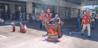 Pelindo Regional 3 Sub Regional Jawa Edukasi Tenant GSN, Mitigasi Kebakaran dengan APAR dan Karung Goni