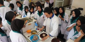 Bogasari Mengajar : Kegiatan CSR Pendidikan di SMKN 2 Kabupaten Pandeglang