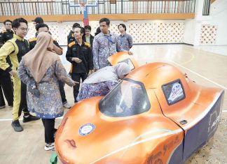 FTMM Lepas Tim EV-OS dan RASENA untuk Ikuti Kompetisi Mobil Hemat Energi