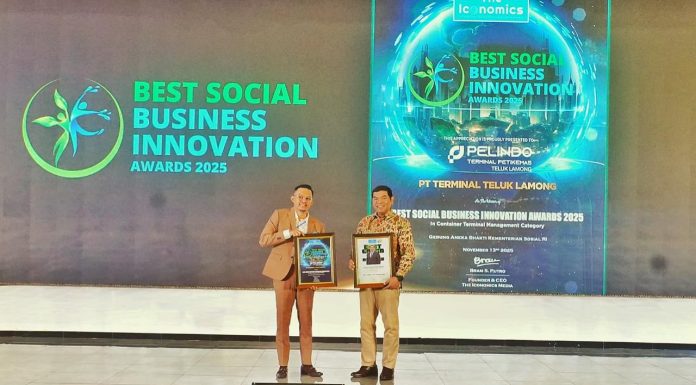 PT Terminal Teluk Lamong Raih Dua Penghargaan Bergengsi Bidang Social Business Innovation dan Best Green CEO 2025