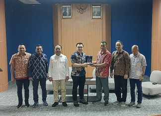 Kemenko PM “Belanja Masalah” di Surabaya: Gandeng Pentahelix Rumuskan Transformasi Pemasaran UMKM & SMK Go Global