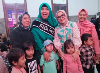 KAI Commuter Wilayah 8 Surabaya Lakukan Edu-Trip Bersama Anak-anak Stunting