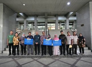 BI Jatim Salurkan Hibah Kendaraan Dinas Yang Tak Terpakai Kepada Lembaga Pendidikan dan Sosial