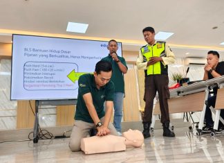 Pelindo Terminal Petikemas Selenggarakan Pelatihan Basic Life Support di Terminal Petikemas Surabaya