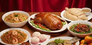 Swiss-Belinn Manyar Surabaya Hadirkan Chinese New Year Dinner Buffet 2026 dengan Pertunjukan Barongsai