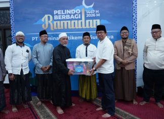 Tingkatkan Kepedulian Sosial di Lingkungan Perusahaan, TPS Laksanakan Program “Pelindo Berbagi Ramadhan”