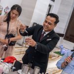 Keseruan Easter Eggscape di Hotel Ciputra World Surabaya, dari Menghias Cookies hingga Aksi Bartender Cilik