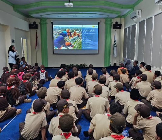 Belajar Listrik PLN Lebih Dekat, Siswa MI Alam Succes School Center Kediri Kunjungi Gardu Induk Banaran