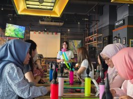 Workshop Buket Balon : Diwarnai Balon, Tawa dan Kreativitas di ARTOTEL Hayam Wuruk Surabaya