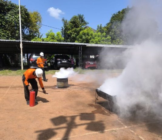 Bogasari Latih Warga Perumahan di Sidoarjo Atasi Bencana Kebakaran