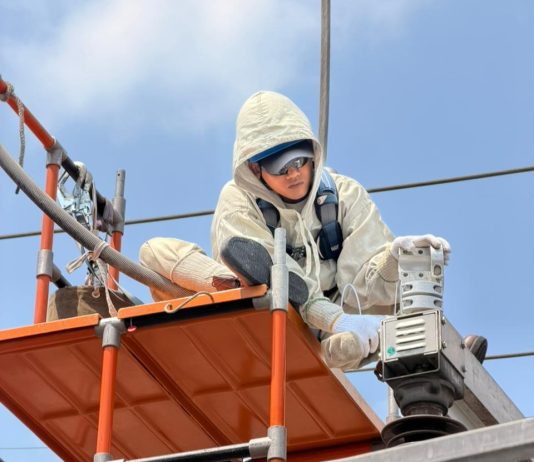 Tim PDKB PLN UPT Madiun Kembali Unjuk Aksi, Tuntaskan Pemeliharaan Instalasi Tegangan Tinggi Tanpa Padam