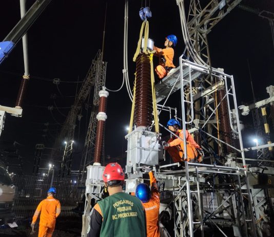 PLN Perkuat Keandalan Sistem di Gardu Induk Grati, “Pahlawan Malam” Siaga 24 Jam Amankan Kelistrikan