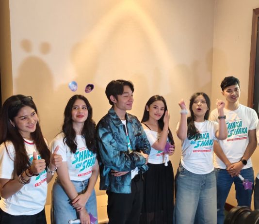 Para Pemain Shaka Oh Shaka Menemui Penggemar di XXI Royal Plaza Surabaya