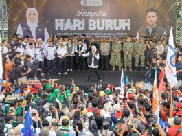 Gubernur Khofifah, Wagub Emil dan Forkopimda Jatim Bersama Ribuan Buruh Peringati May Day 2026 di Halaman Kantor Gubernur Jawa Timur