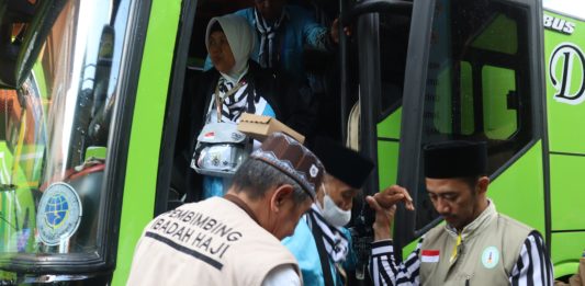 Embarkasi Surabaya Telah Berangkatkan 31 Persen Jemaah Atau Sekitar 13.657 Orang