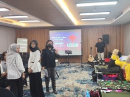Aston Inn Jemursari Gabungkan Donor Darah, Musik Akustik, dan Healthy Juice dalam Satu Festival