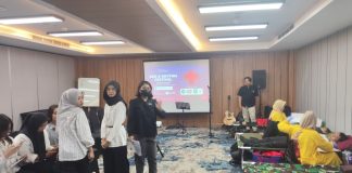Aston Inn Jemursari Gabungkan Donor Darah, Musik Akustik, dan Healthy Juice dalam Satu Festival