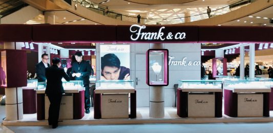 Rayakan 30 Tahun Perjalanan Cinta Sejati, Frank & co. Gelar Exhibition di Tunjungan Plaza 3 Surabaya
