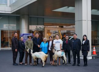 Melayani dengan Hati : Atria Hotel Malang Berbagi di Momen Idul Adha
