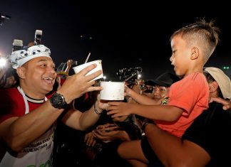 Rujak Phoria 2026 Pecah, Festival Kuliner Ikonik Surabaya Dipenuhi Antusiasme Warga