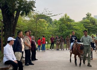 Joko Widodo Ajak Cucu-Cucu Berwisata Edukatif di Solo Safari, Isi Libur Sekolah
