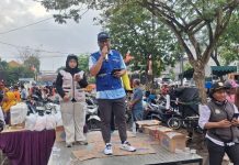 TPS Salurkan Bahan Pangan dengan Harga Murah di Kecamatan Pakal melalui Program DOKAR (Dodolan Koyok Pasar)