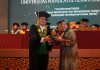 Risma Sampaikan Pidato Utama di Sidang Terbuka Senat Akademik Dies Natalis Ke 13 Unusa