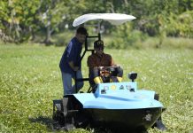 Atasi Pertanian Lahan Gambut, ITS Ciptakan Traktor Perahu Listrik