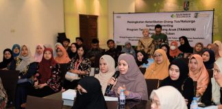 Solusi Bangun Indonesia dan Dinas Kesehatan Tuban Perkuat Pengasuhan Anak untuk Dukung Indonesia Emas 2045