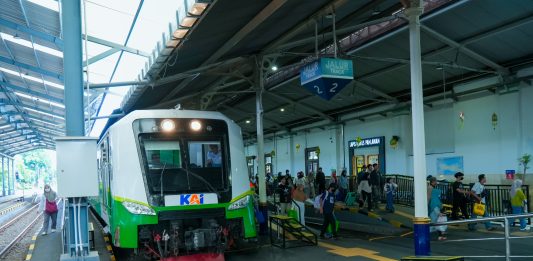 Rapor Pelayanan Commuter Line Area 8 Surabaya Tumbuh 9%, Layani Lebih dari 1,37 Juta Pengguna