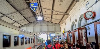 Semarak HUT ke-81 RI KAI Commuter Hadirkan Tarif Spesial Rp8 untuk Commuter Line di Seluruh Area Layanan