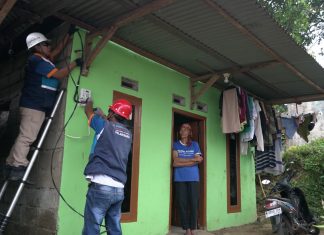 Sambut HUT ke-81 RI, PLN Hadirkan Terang bagi 60 Keluarga di Dusun Wonokoyo