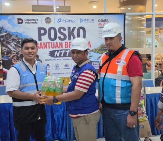 KSOP Utama Tanjung Perak dan Pelindo Group Salurkan Bantuan Korban Gempa NTT melalui Kapal PELNI MV. Tidar