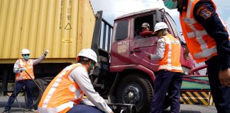 Targetkan 100 Truk Peti Kemas, Pelindo Terminal Petikemas dan Pelindo Regional 3 Gelar Uji Emisi di TTL dan TPS