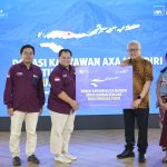 AXA Mandiri dan Karyawan Bersatu Salurkan Bantuan bagi Korban Gempa NTT