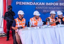 Bea Cukai Temukan Ratusan Ton Beras dan Garam dalam Importasi yang Diberitahukan sebagai Ammonium Chloride