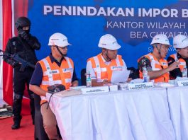 Bea Cukai Temukan Ratusan Ton Beras dan Garam dalam Importasi yang Diberitahukan sebagai Ammonium Chloride