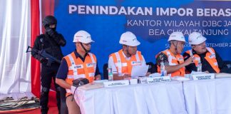 Bea Cukai Temukan Ratusan Ton Beras dan Garam dalam Importasi yang Diberitahukan sebagai Ammonium Chloride