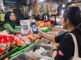 Dukung Digitalisasi Pasar Keputran, BRI Regional Office Surabaya Hadirkan Fasilitas WiFi untuk Permudah Transaksi QRIS